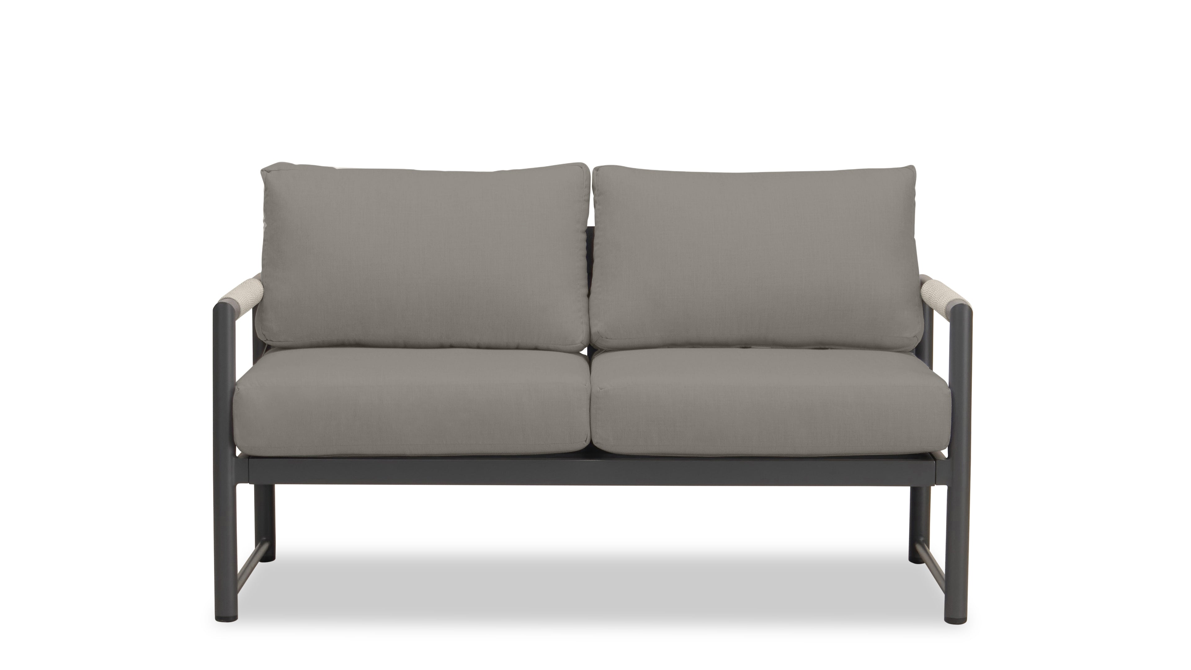 Alto Loveseat