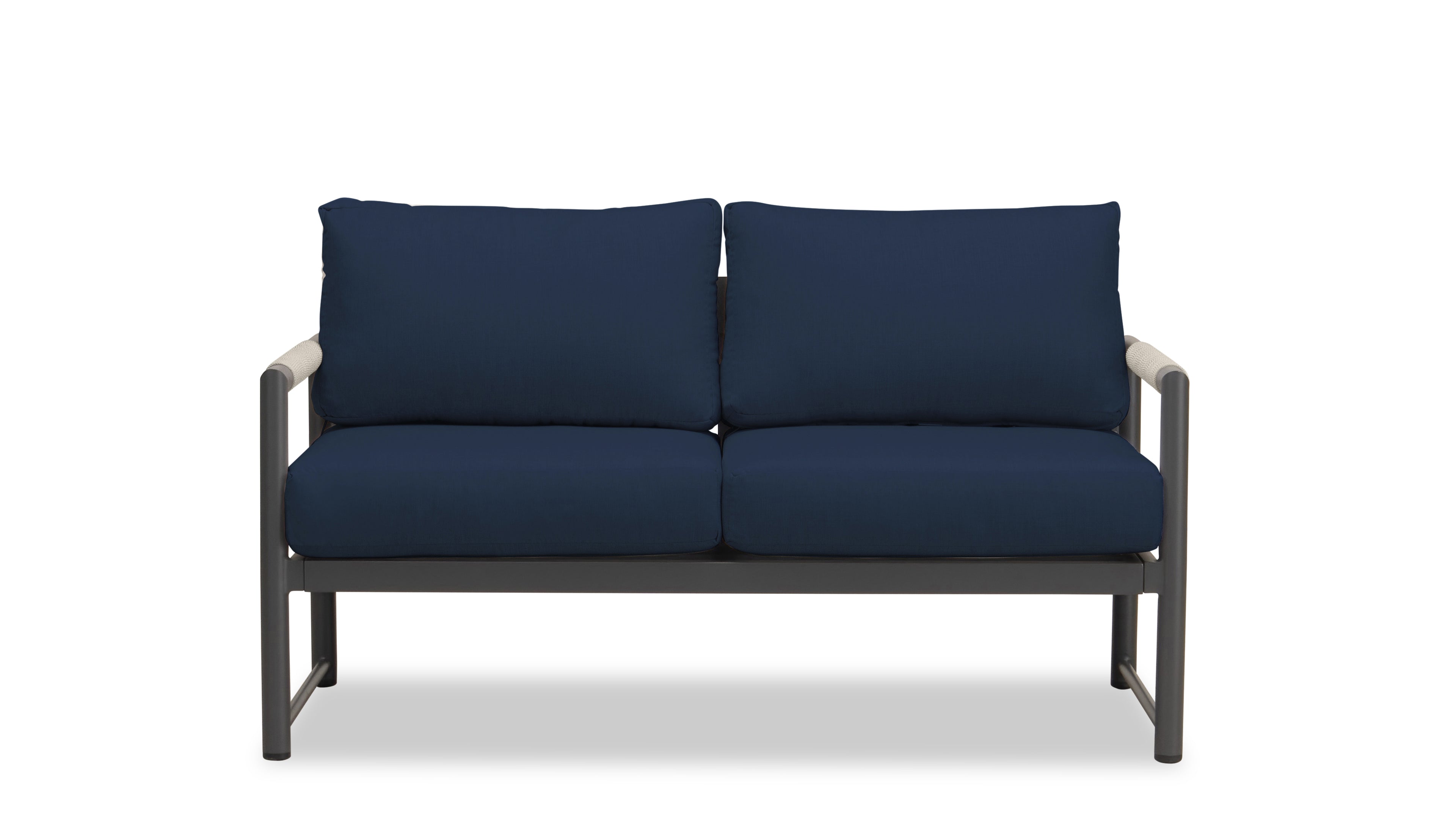 Alto Loveseat